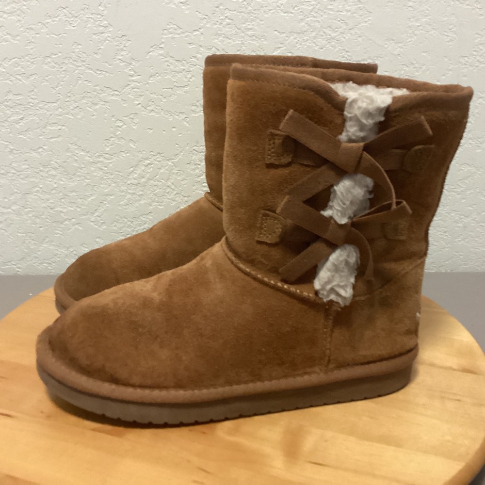 Koolaburra by UGG Victoria Chestnut Suede Bow Boots Kids Size 4 101233K